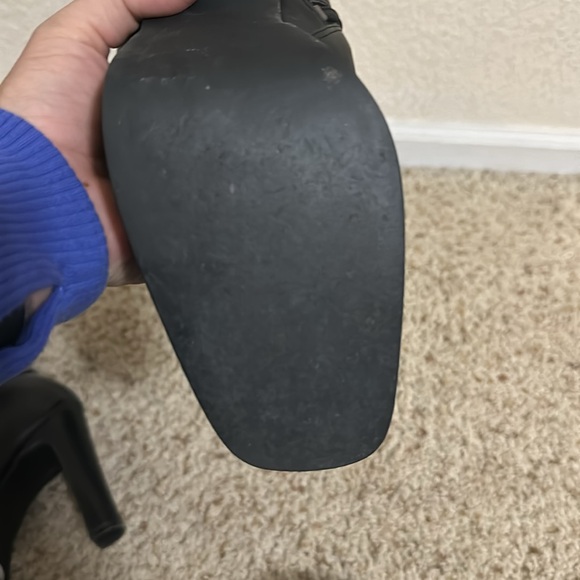 Women’s Tall Black leather boots. Sz 7 - Picture 6 of 6